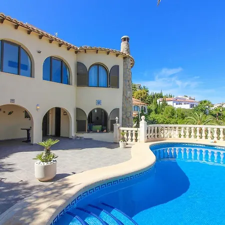 Camelias 38 Villa